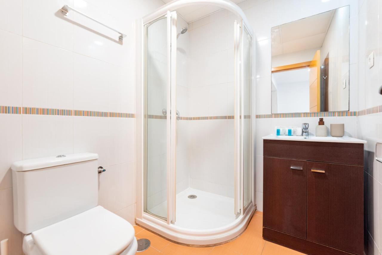 Wintowinrentals Superb New-Look Apartment Malaga Exterior photo