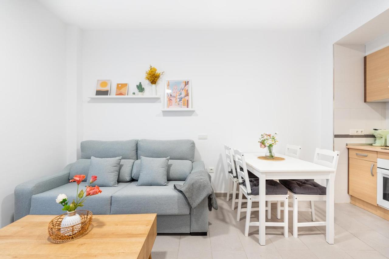 Wintowinrentals Superb New-Look Apartment Malaga Exterior photo